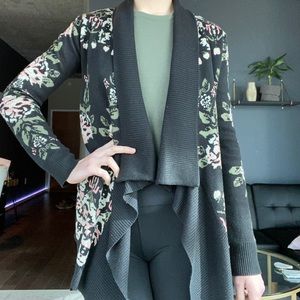 Urban Outfitters Floral Sweater / Cardigan